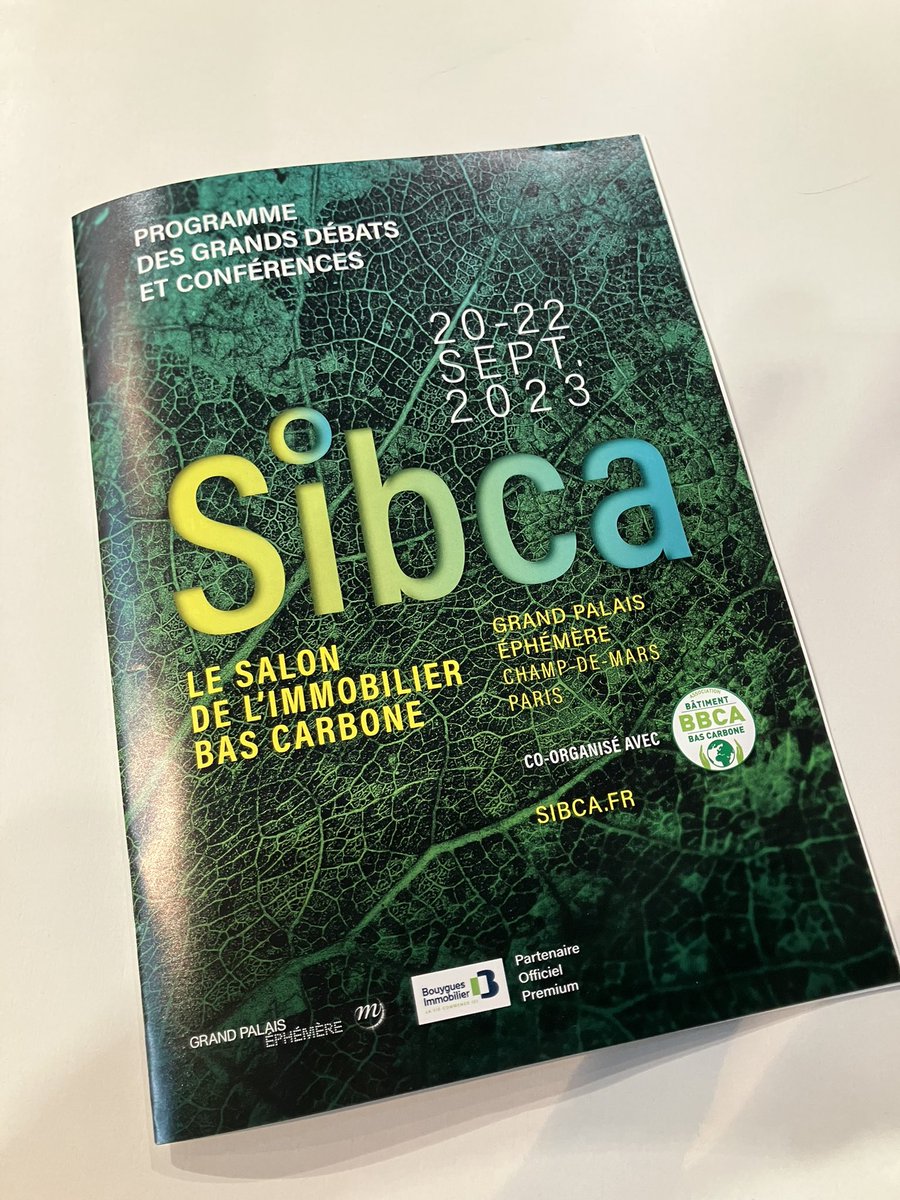 ptebibel's tweet photo. Aux côtés du climatologue Jean Jouzel à l’ouverture du SIBCA à Paris, le Salon de l’Immobilier Bas Carbone. Des défis immenses pour une industrie en pleine mutation. @JouzelJean https://t.co/KoxNkD1dAP