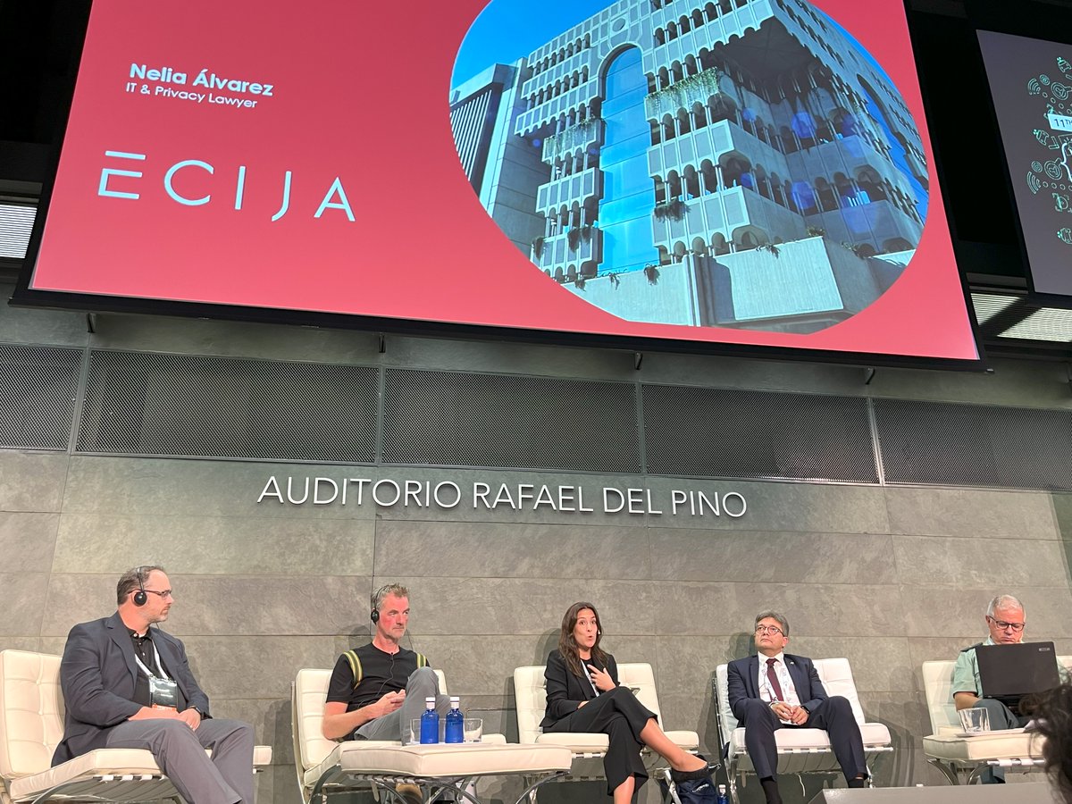Ha sido un placer participar en la conferencia EDEN “Whisperers of contrast 2023” que aborda los retos de protección de datos por parte de las Fuerzas y Cuerpos de Seguridad, junto a Nelia A., IT &amp; Privacy Senior Associate en ECIJA 
linkedin.com/posts/ecija_ec…