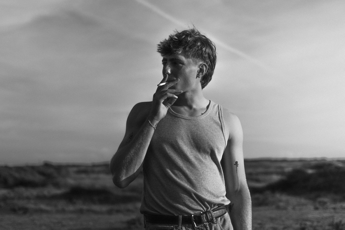 avoNBrdr's tweet photo. Badlands https://t.co/UhZaps6P22