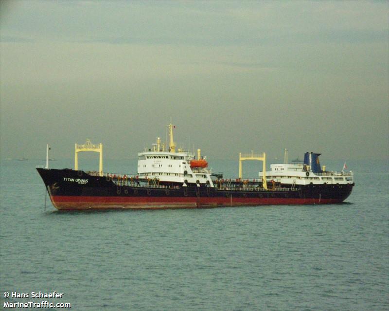 tonnagewatch's tweet photo. 20 years ago, the glorious TITAN URANUS (IMO - 7614252) was sent to the beach in China to be recycled.  She had a distinguished 29 year career and will be remembered fondly.

#tonnagewatch #titanuranus #tankers #shipping https://t.co/BQ1fDLXg1n