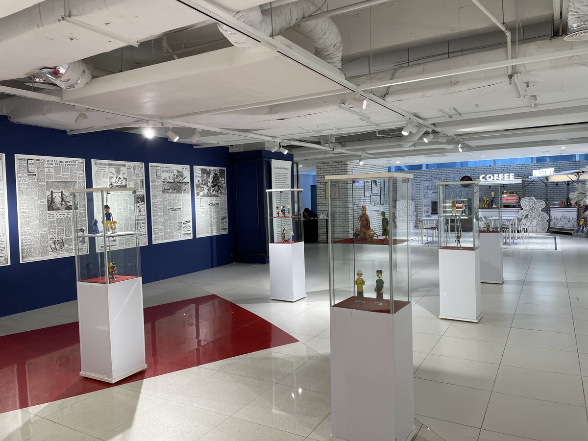 xhaiex's tweet photo. Sunyi je Cartoon Exhibition ni….
Semua kartun2 masa aku kecik😂.
Ada Keluang Man, Usop Sontorian, Anak2 Sidek many more. https://t.co/US9r2gFxyB