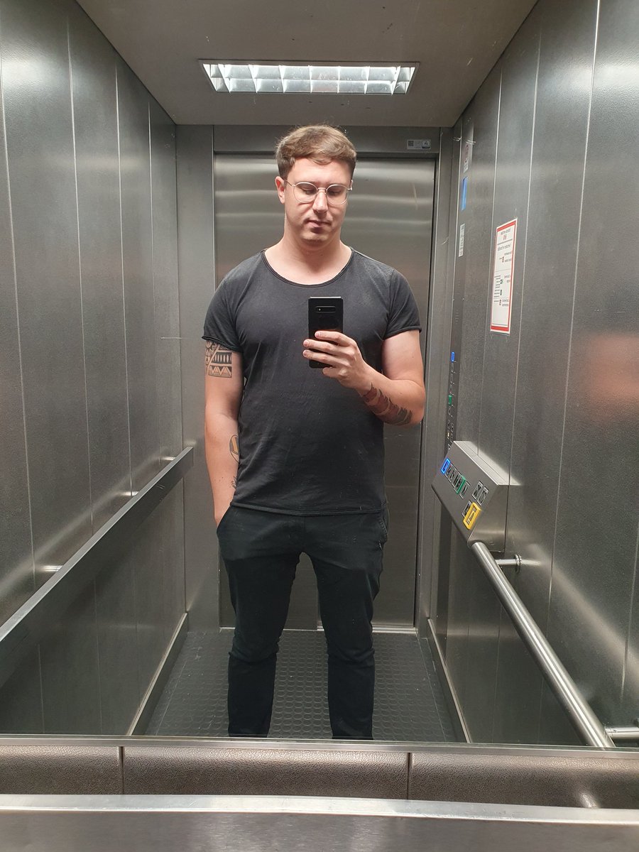 CaptainLauch_'s tweet photo. Farbenfroh kann ich. https://t.co/76aUxfey93