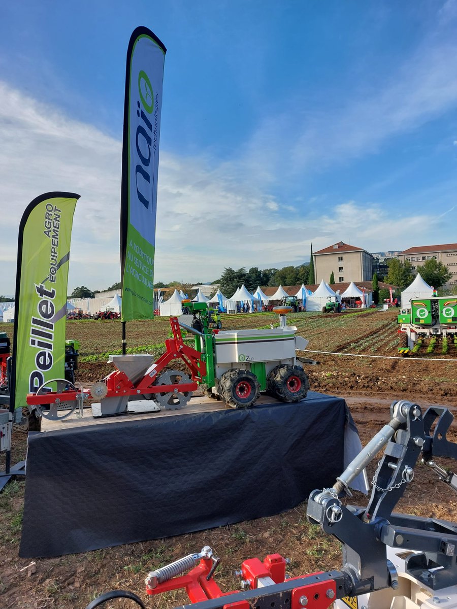 naiotech's tweet photo. 💚 Il fait du #desherbagemecanique mais il sème aussi ! Pionnier, légende, véritable Best-seller, OZ surveille ORIO et les 2 autres robots viticoles à
@TECHetBIO.
#Garantie5ansNaïo #smartfarming #Techetbio #biologique #TechnBio #maraîchage #maraichagebio #agriculturebiologique https://t.co/fWACq1Uk9x