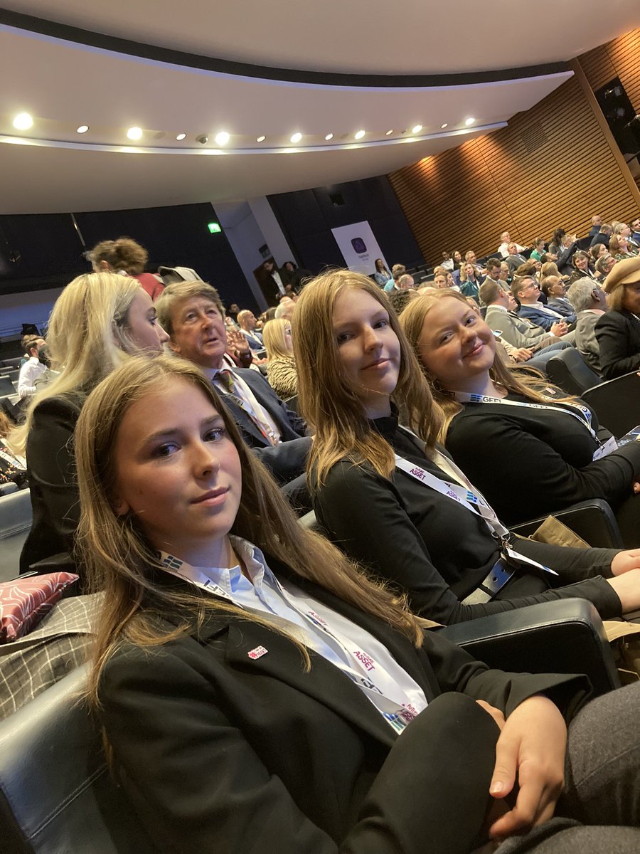 Future_Asset's tweet photo. Hello from Ethical Finance Global 2023! Future Asset Alumni Isla and Emilie are here to learn and network. And more than 50% of speakers are women 💪 #EFGlobal23 #IAmAnAsset #BudgeUpDave https://t.co/eLTfAeR2eG