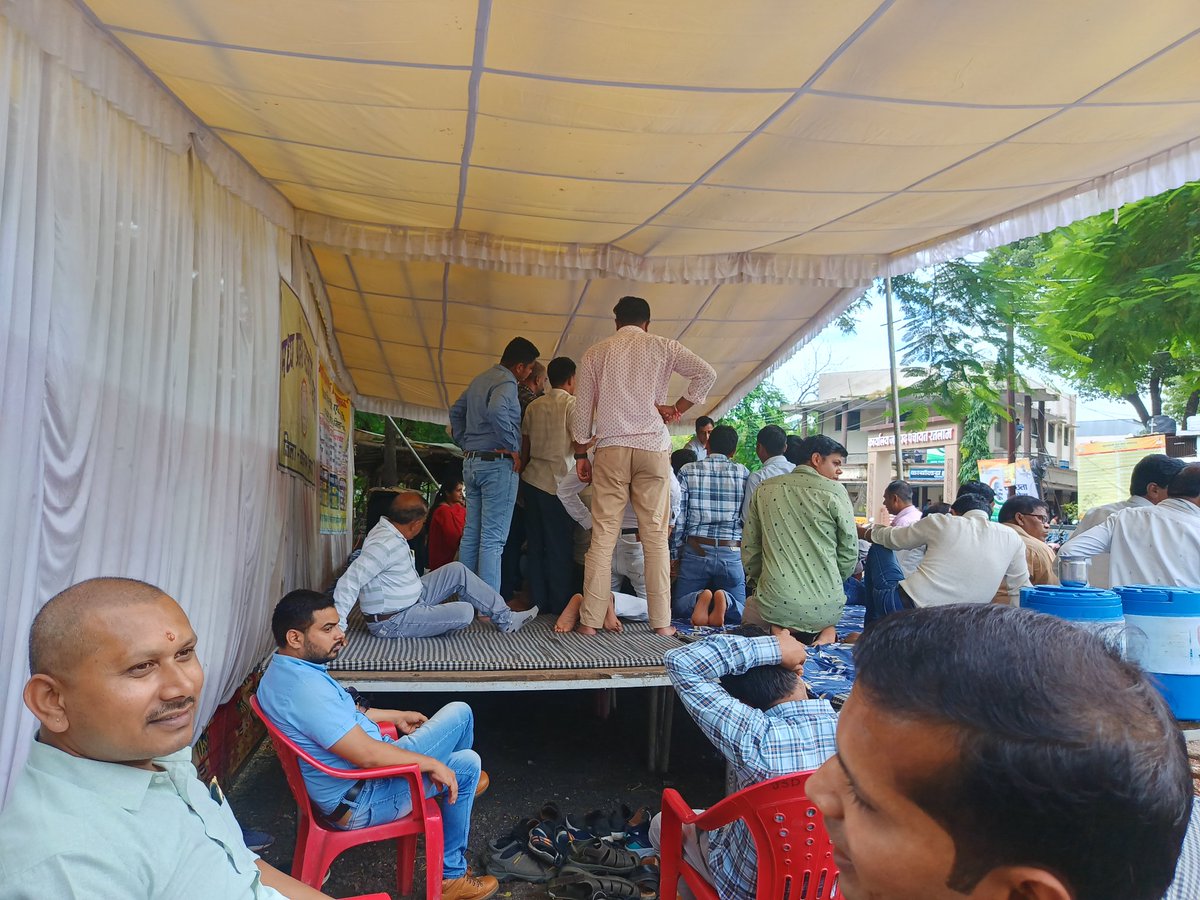 Justice for mp patwari 
#mppatwariStrikefor2800
#GaneshChaturthi 
#WomenReservationBill 
<a href="/PMOIndia/">PMO India</a> <a href="/AmitShah/">Amit Shah</a> <a href="/BBCWorld/">BBC News (World)</a> <a href="/BBCHindi/">BBC News Hindi</a> <a href="/CMMadhyaPradesh/">Chief Minister, MP</a> 
<a href="/ravishndtv/">ravish kumar</a> <a href="/OfficeOfKNath/">Kamal Nath</a> <a href="/INCMP/">MP Congress</a> <a href="/BJP4MP/">BJP Madhya Pradesh</a> <a href="/narendramodi/">Narendra Modi</a>