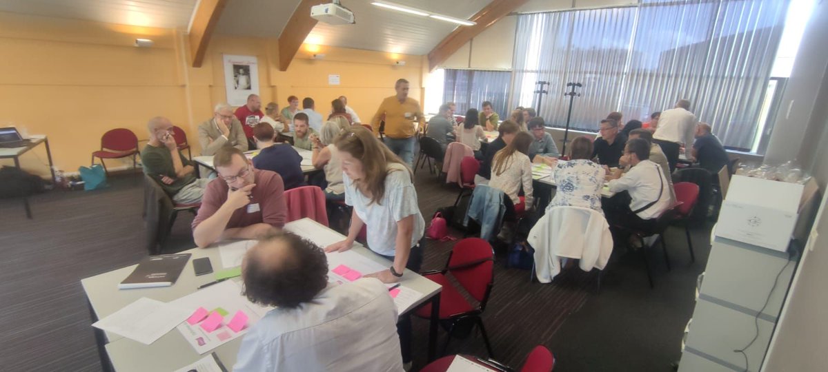 FuturoCite's tweet photo. Le second atelier de #smartgov2023, "Valoriser les données des administrations au profit des citoyens" était animé par @isaraw et Olivier Lefèvre de @AdN_Wallonie, Pierre Labalue – CEO de @letsgo_city , Michel Morrier et Marc Breuskin de CIVADIS https://t.co/O9QB01ev0D