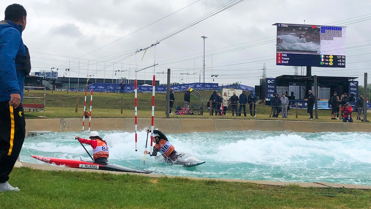 ADI_LED's tweet image. 🛶 It was a big start for Team GB on Day 1 of the ICF #CanoeSlalom World Championships 2023 securing 3 medals! 🥇🥈🥉

Our Live Events team is onsite all this week, providing full #SportsPresentation and #LEDSolutions 🙌

@BritishCanoeing | @planetcanoe #SlalomWorlds23
