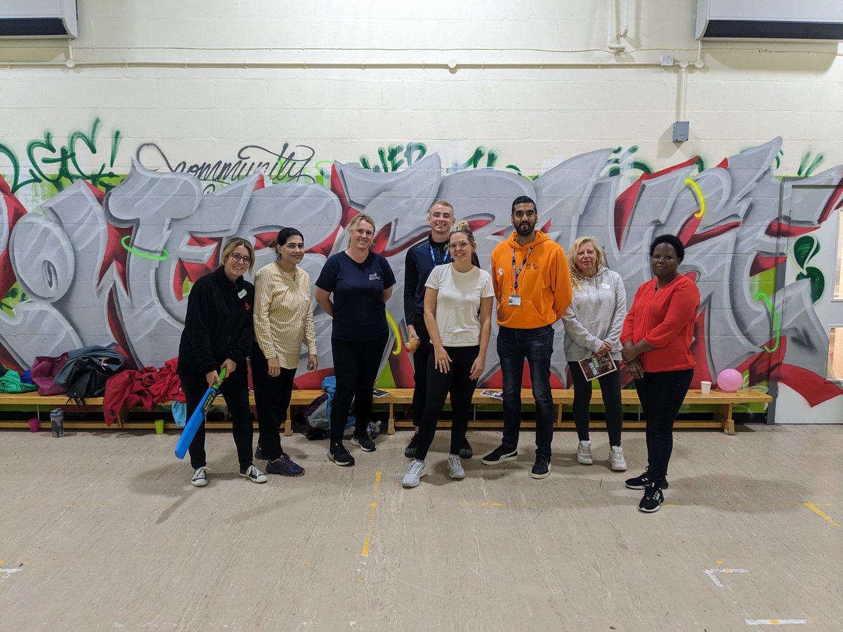 Great team training yesterday around movement and sports skills with @JoinUsMovePlay @StreetGames @KammySiddique 

We are looking forward to adding some of the skills we learned into sessions 🙌

#Bradford #GetMoving
@BTHFTDietitians @BTHFT 

@LowergrangeC