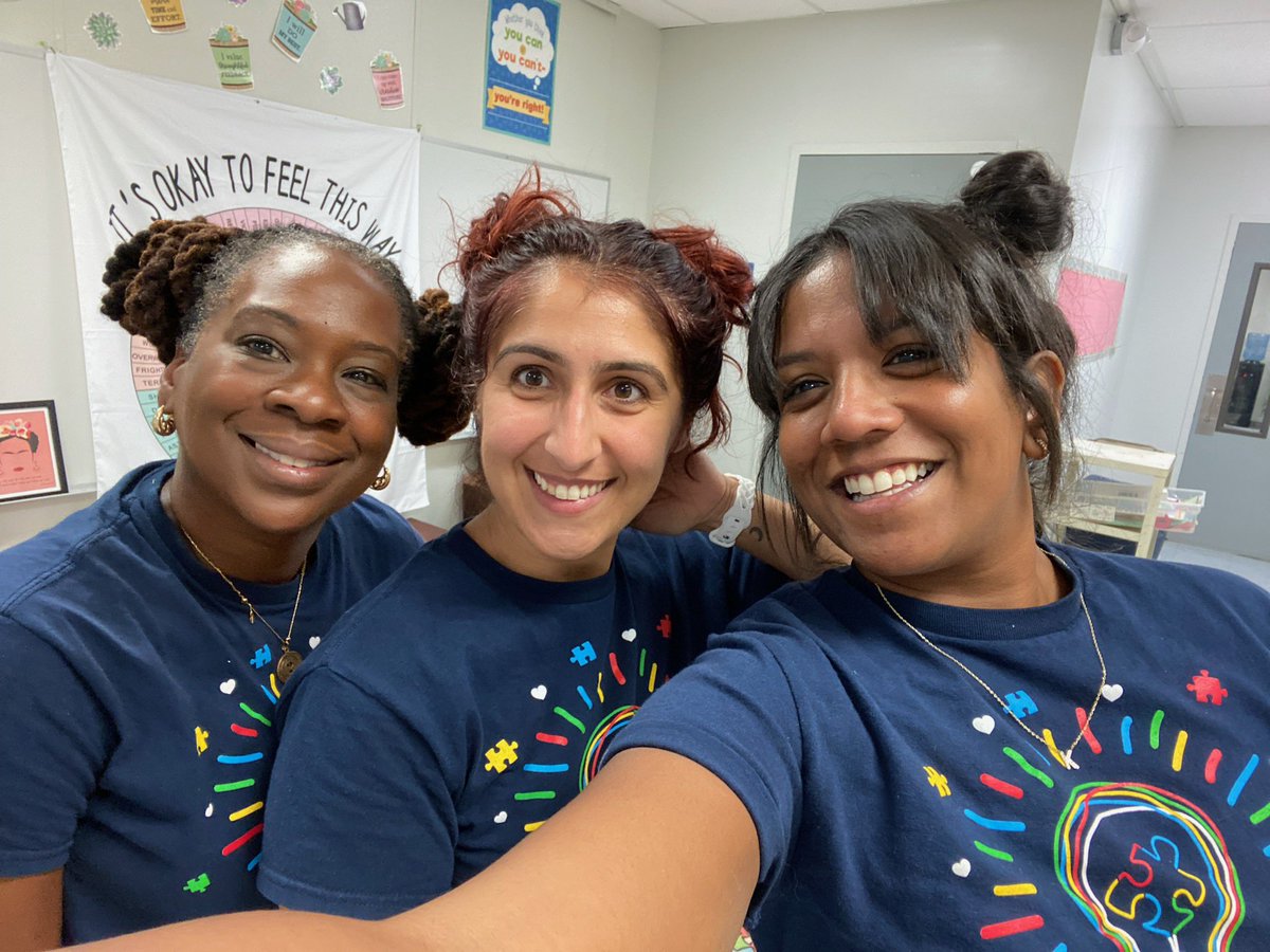 ArcherInTheLead's tweet photo. Twinning for Peace Week! Our amazing teachers are doubling the fun and spreading the message of peace in style! 🕊️ ✌🏽 ☮️ #TwinDay #PeaceWeek #ElementaryAdventures @NLaudLions @PrincipalNL @BCPSSantana @BCPSNorthRegion https://t.co/qzIpoR6r4h