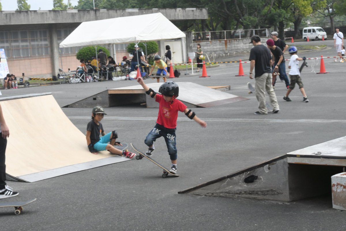 UUSF371509's tweet photo. 【UBE URBAN SPORTS FES 2023】
23日(土)にはスケートボード体験会も実施🛹
お申込みは宇部市の公式サイトから📲
【https://t.co/BpJqusRTsE】
初心者大歓迎!この機会にぜひお試しください🙌
#UUSF
#UBEURBANSPORTSFES https://t.co/JfvmnAGHxe