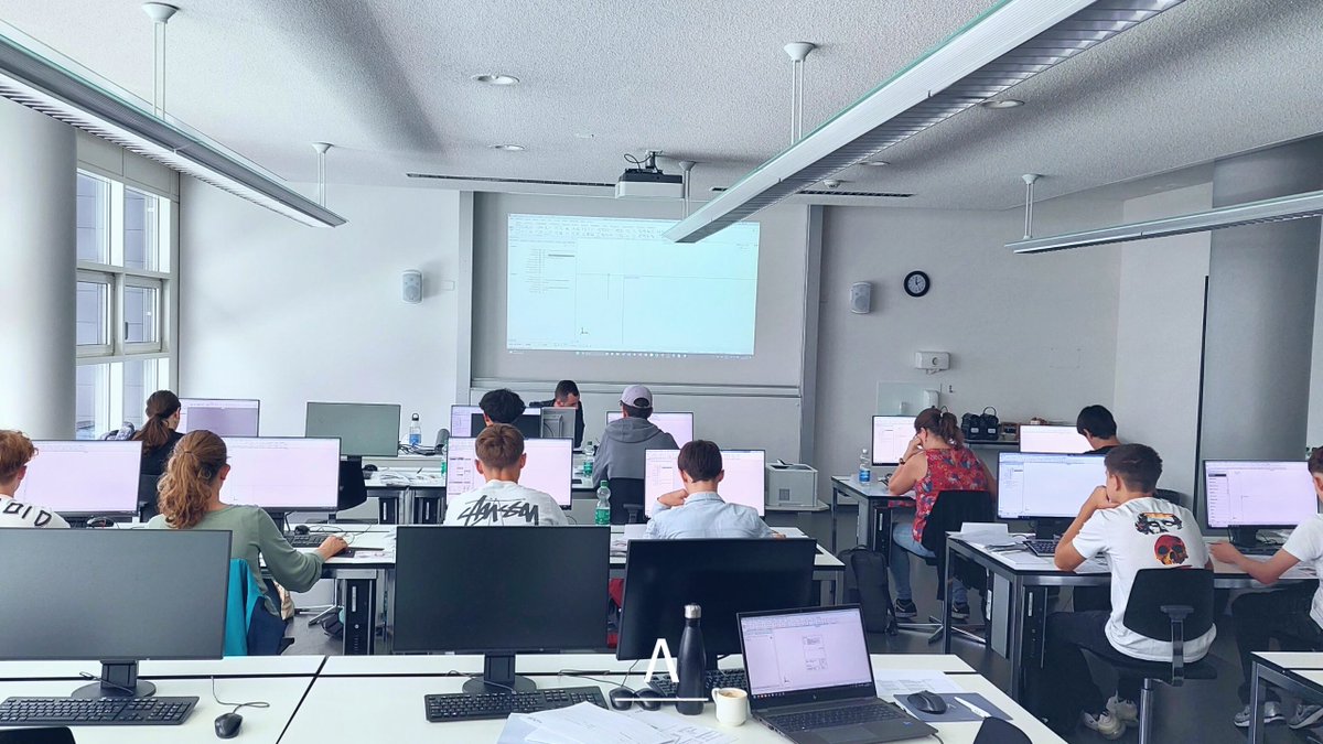 AllplanSchweiz's tweet image. 👷‍♂️ Lehrlings Start-Up in Luzern 📍

Unser letzter Lehrlings Start-Up für dieses Jahr neigt sich dem Ende zu. Wir blicken auf eine Erfolgreiche Start-Up Zeit zurück👩‍🏫

#allplanschweiz #allplan #bimplus #startups #Bauwesen #Weiterbildung #Zukunftssicher