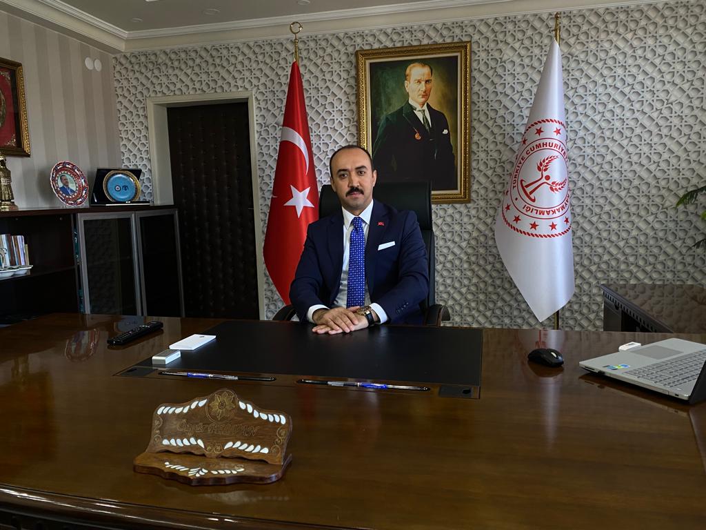 18.09.2023 tarihli İçişleri Bakanlığı onayı ile görevlendirilen İlçe Kaymakamımız Sayın Özgür PELVAN, 20.09.2023 tarihi itibariyle ilçemizdeki görevine başladı.