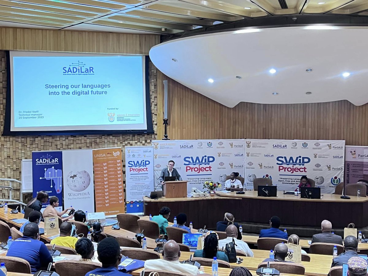SADiLaR_ZA's tweet photo. [HAPPENING NOW]
The launch of the SWiP Project- a collaborative initiative by @SADiLaR_ZA, @Wikipedia &amp; @PanSALB, aimed at bringing together communities of language practice practically to advance &amp; celebrate the use of South African languages.
#SWiPLaunch #PreservingisiNdebele https://t.co/T1JEQ2dBJt