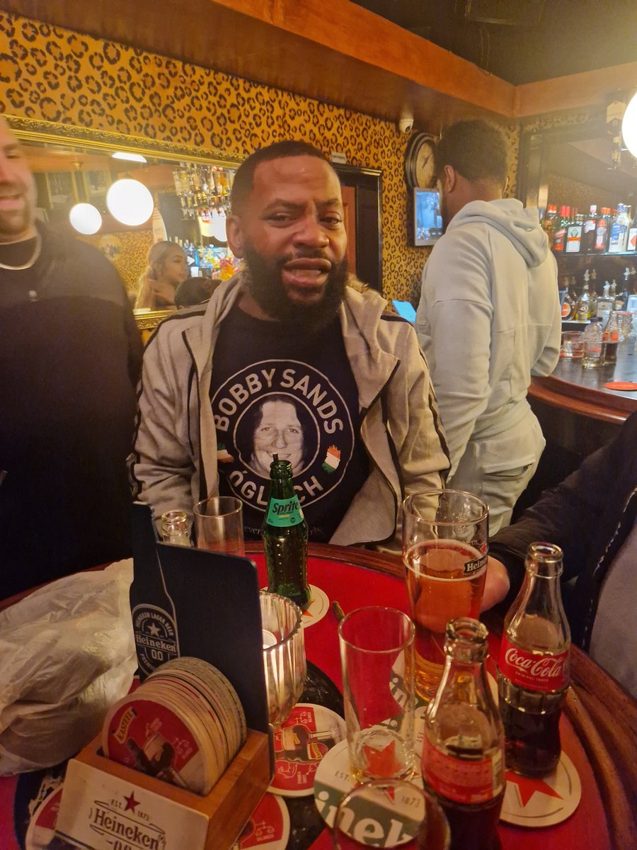 mgriffin8622's tweet photo. Nothing to see here, just Obie Trice out in Rotterdam with us wearing a Bobby Sands t-shirt after doing a gig with Snoop Dog 😎 https://t.co/lXpnUhw8Mv