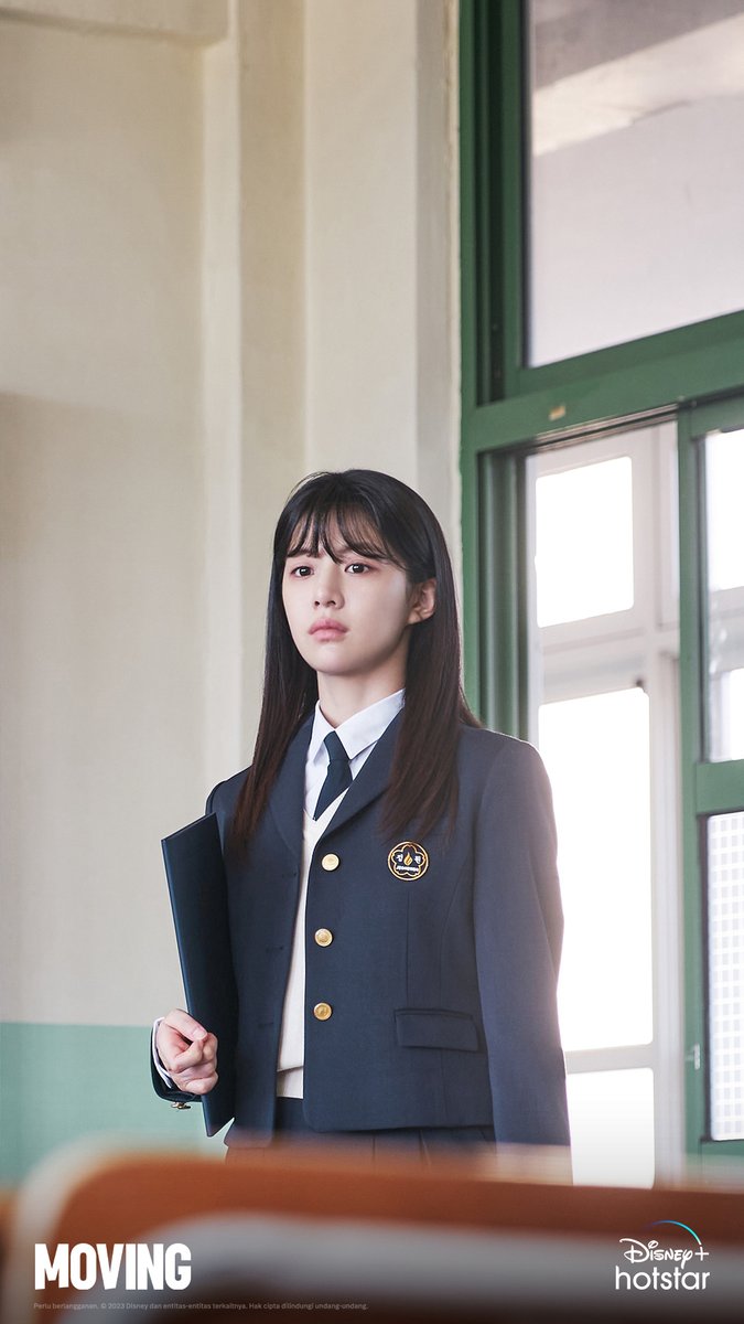 DisneyPlusID's tweet photo. Buat kalian yang belum rela serial ini selesai, ada kenang-kenangan bisa kalian simpan sebagai wallpaper nih, semoga cukup ya! 

Momen #Moving mana yang paling membekas di ingatan kamu? 🤧

Streaming semua episode #Moving sekarang, eksklusif di #DisneyPlusHotstarID! https://t.co/PFvWKJBxe0