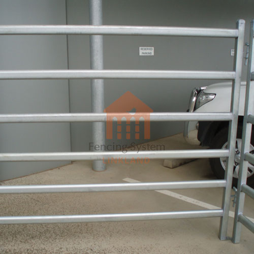 wangxu667886's tweet photo. Cattle fencing plays an important role in herd management, pasture management, disease control, reproductive management, and cattle behavior and welfare in pastures. Choose us to give you the best service.
📲 WhatsAPP:+86 135 8232 7212
💻Web: https://t.co/yOnzUaOaGh
#cattlepen https://t.co/23n6IRcKb8
