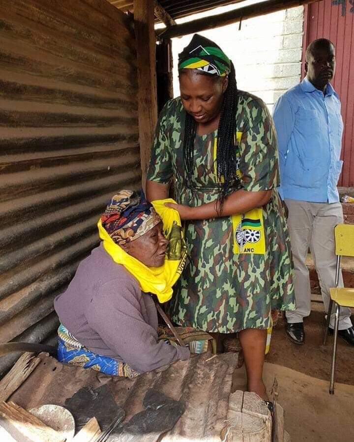 Patrofire's tweet photo. @CyrilRamaphosa @ZelenskyyUa Meantime https://t.co/kE0sYsTG3r