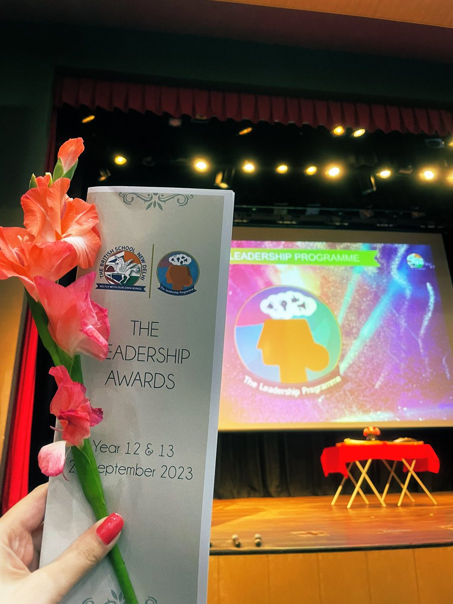 So lovely to attend the Leadership Awards for our senior students. Look forward to mentoring them soon as a Leadership Programme mentor. Thank you <a href="/EnrichmentTbs/">Enrichment@TBS</a> for the flower 🌺 <a href="/TBS_Delhi/">TBS Delhi</a>