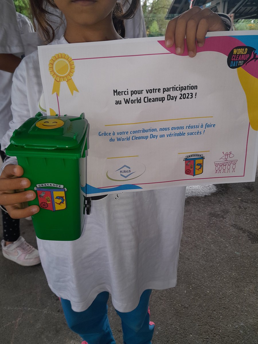 [ <a href="/WorldCleanupDay/">World Cleanup Day</a> 2023♻️]
Les enfants de Moulin Villette à #Chavanoz (38) se sont mobilisés pour nettoyer leur quartier
👉Une belle action de sensibilisation aux enjeux de la protection de l'environnement
#quartier #propreté #HLM #nextgénération <a href="/Procivis/">Procivis</a> #ProcivisLogementSocial