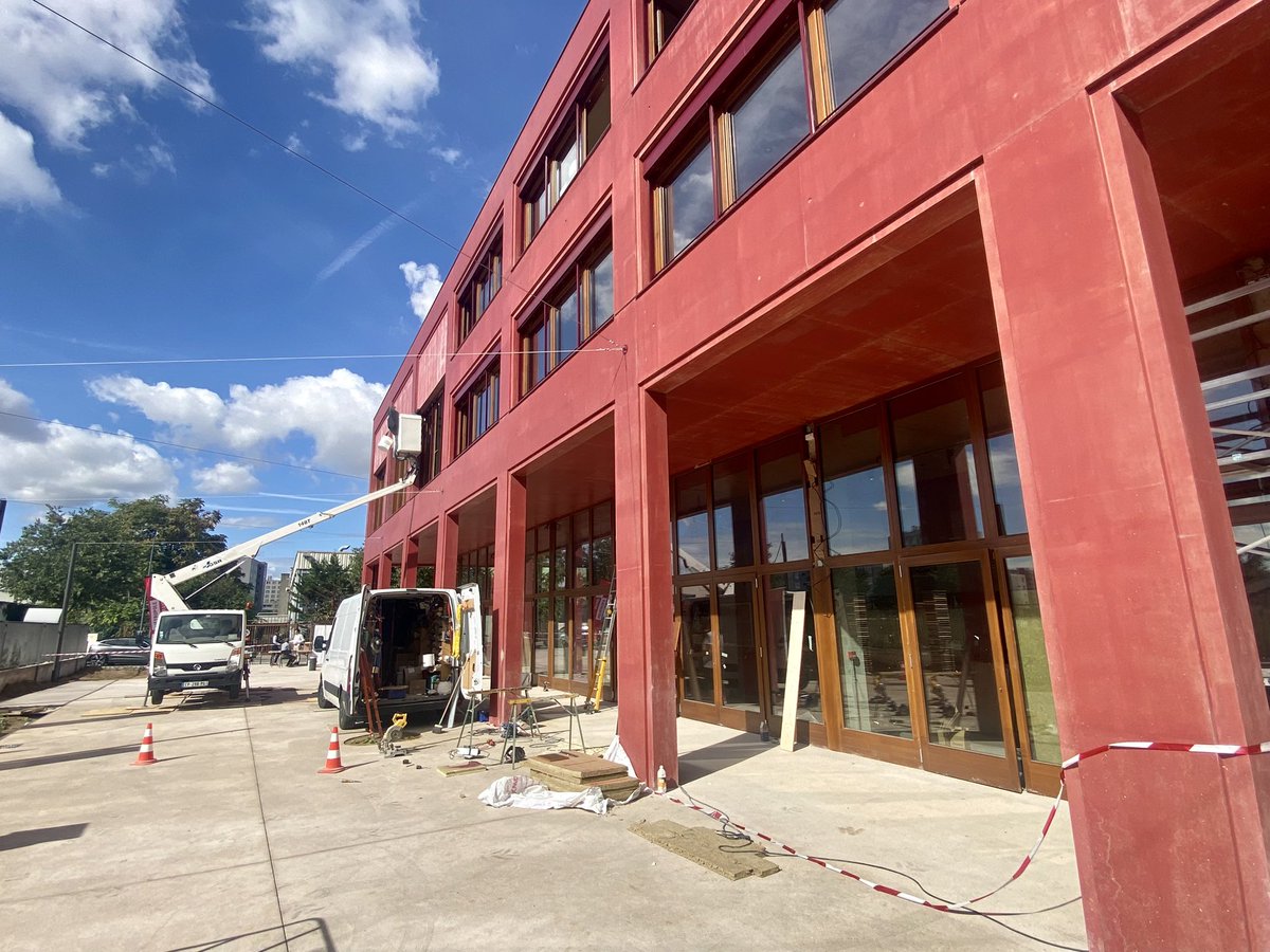 Lyon Demain (@lyondemain) on Twitter photo 🟢🏠 L’AUTRE SOIE 🏠🟢
C’est un nouveau quartier à <a href="/villeurbanne/">Villeurbanne</a>
👉 L’Autre soie est un projet dont l’idée a germé au milieu des années 2010. Début des travaux en 2020.
👉 3 ans plus tard, le projet est en voie d’aboutir pour une première tranche 🟢🏠 L’AUTRE SOIE 🏠🟢
C’est un nouveau quartier à <a href="/villeurbanne/">Villeurbanne</a>
👉 L’Autre soie est un projet dont l’idée a germé au milieu des années 2010. Début des travaux en 2020.
👉 3 ans plus tard, le projet est en voie d’aboutir pour une première tranche