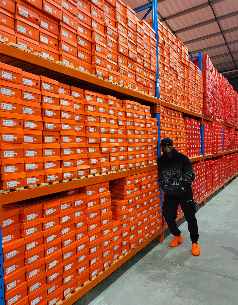 Turning 35 today and i look back where i come from.

From just a hood drunkard, who’d put 1st Watch into a Johnnie Walker Black, Bottle. Drinking almost every day, isidakwa nje sase Kasi. 

To turning my Life around and becoming an important figure in Society. 

What a Life 🎂