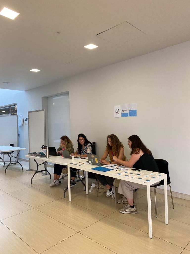 Check in is open! Come join us at the 9th ESCBC and listen to amazing talks on behaviour and cognition. 🐁🐦🦎🐙🪰♥️