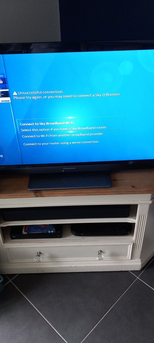 onemanscustard's tweet photo. @SkyHelpTeam any idea why I can't connect my box to router... I have done everything I would normally do as well as everything your website says 🤷‍♂️ https://t.co/8km5wJTvFb