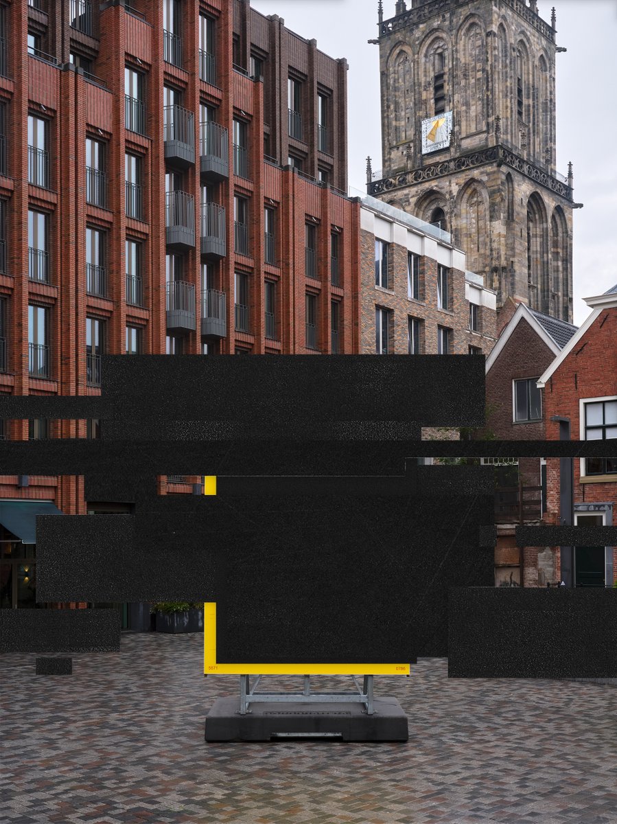 FTM_nl's tweet photo. Felgeel. 5 meter hoog. 3 meter breed.
Follow the Money heeft iets neergezet voor de Martinitoren in Groningen. Maar wat?
#ShellPapers https://t.co/wE1LUds7qH