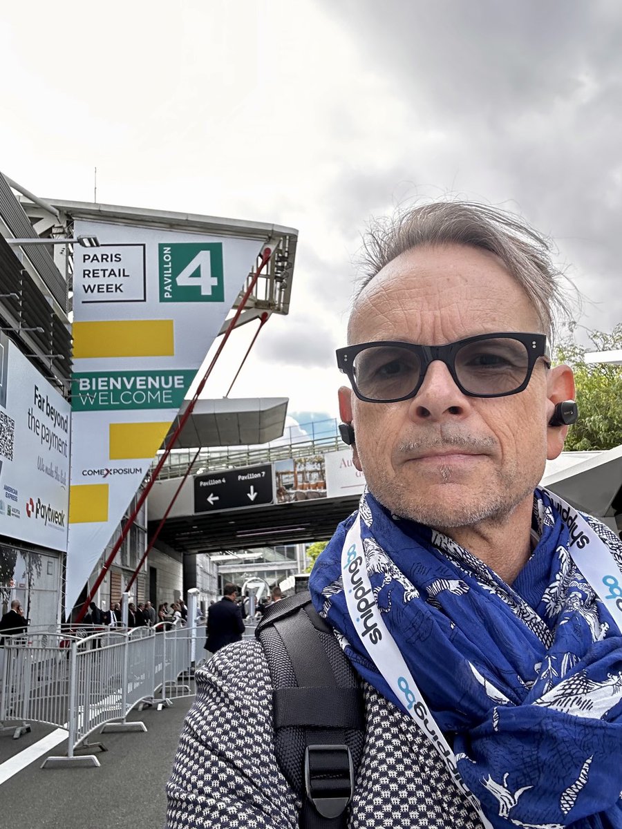 JeromeMONANGE's tweet photo. #ParisRetailWeek bien arrivé 👍
on parle #livraison📦, #eCommerce, expérience client, satisfaction client , innovation avec #Colissimo et une start-up ⁦@pickme_fr⁩ …

#rerail #eCommerce
#CollaborationCommerciale ⁦@LaPosteBusiness⁩ https://t.co/pN6urPEIiV