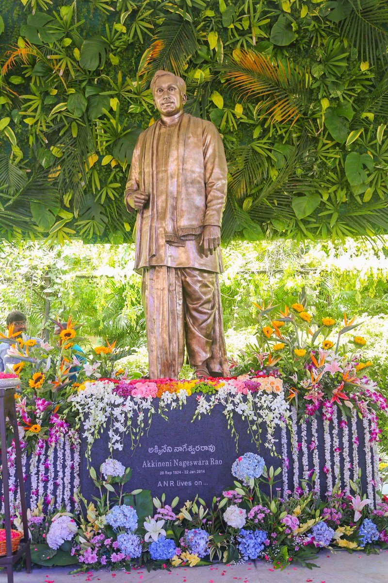 Remembering 'Natasamrat' #AkkineniNageswaraRao Garu, on his Birth Anniversary 🙏🙏

#ANRLivesOn 
#CelebratingANR100
