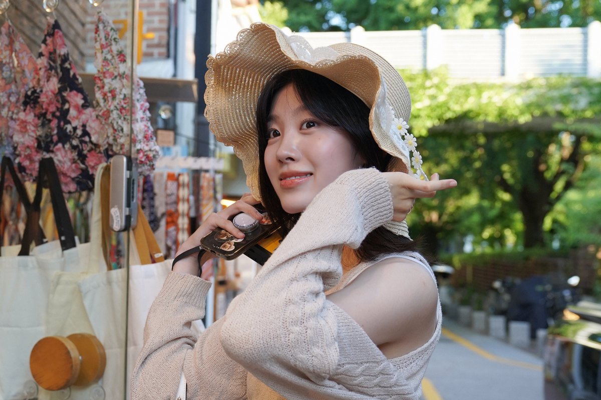 goodimpact_pr's tweet photo. [#조은서] 꽃보다 더 꽃이잖아...🌷
지금 바로 네이버 포스트에서 확인하세요🔍

🔗https://t.co/0tQS0YcezY

#배우 #신인배우 #actor #behind #비하인드 #네이버 #포스트 #네이버포스트 #naver #post #굿임팩트컴퍼니 #goodimpactcompany https://t.co/payHqdUxMM