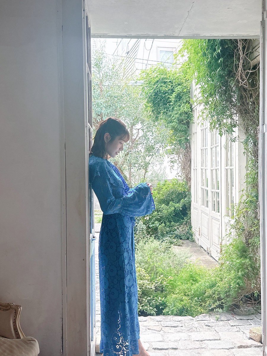 今日のオフショットです💙🌿

とってもかわいい衣装が沢山でした😌 https://t.co/NFlvl5ggel