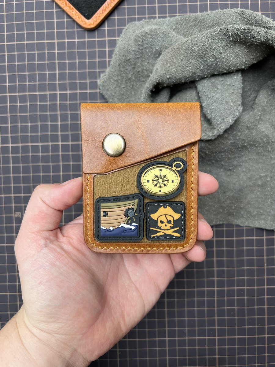 PirateGoods's tweet image. Got some new velcro. 3 main benefits: 
1. Bunch of color options;
2. Much easier to install, and less preparations;
3. Less limits in size.

As a result future iPad covers will need less production time and in final they will cost less then expected for buyers💪
#velcropatch #edc