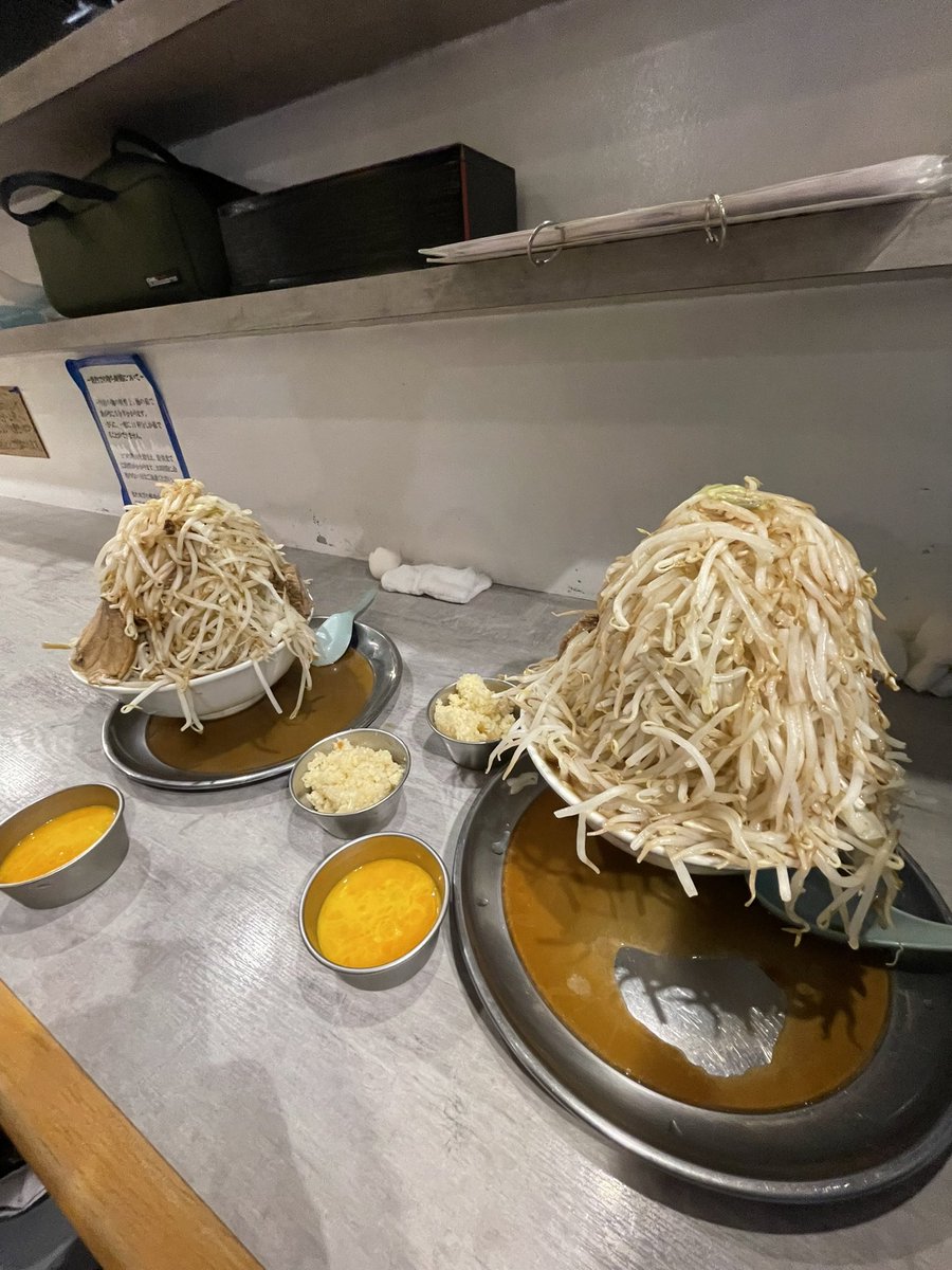 DJDUTCH3's tweet photo. @rekishi_tenri 昨晩のメシ！
#ビフォーアフター
#二郎系ラーメン
#ラーメン https://t.co/ENDdTf6lQ5