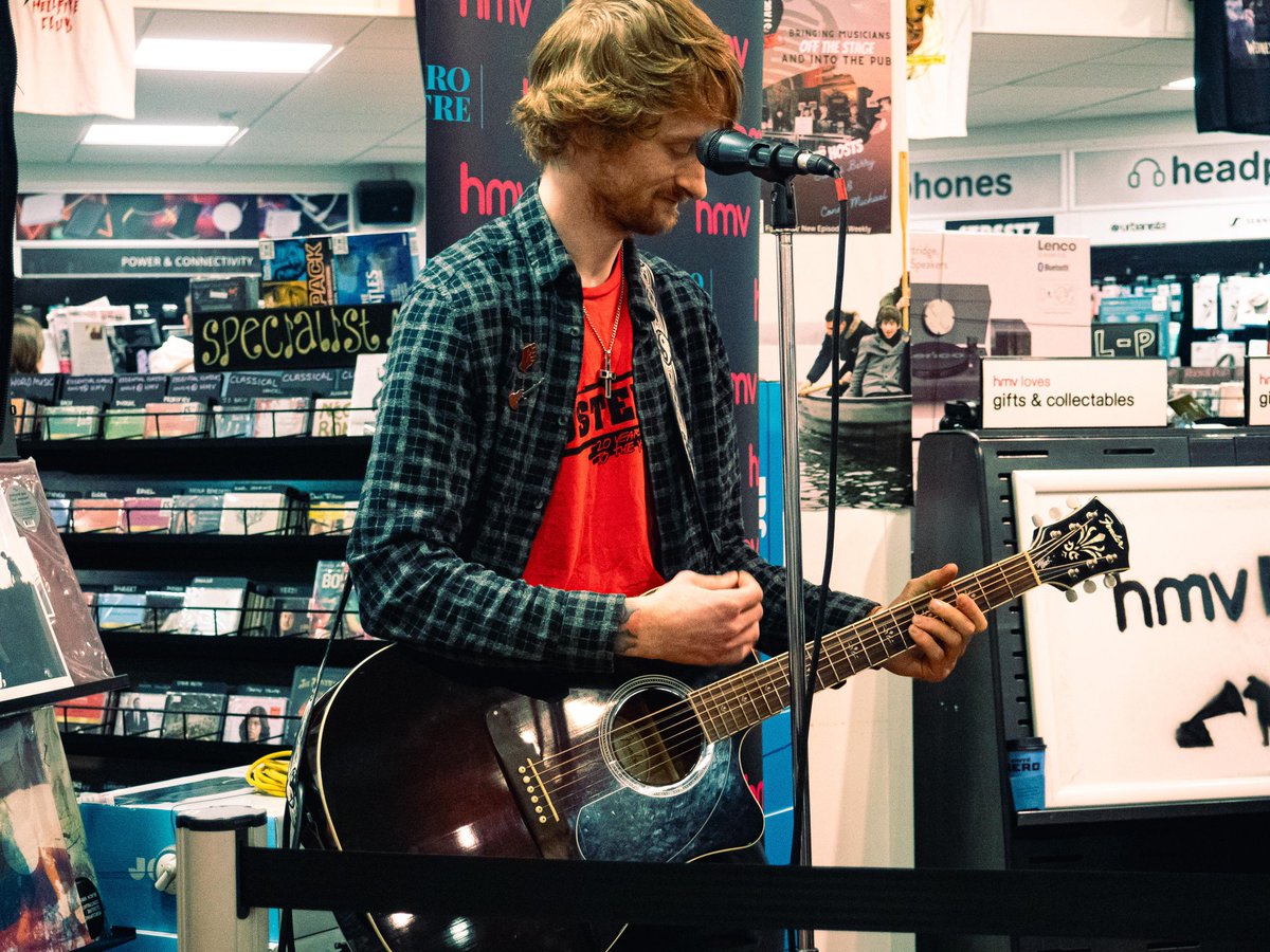 @FireLadyLuck at @hmvGateshead on Saturday 16th! 

Check out the shots below of their acoustic performance 👀 

#photography