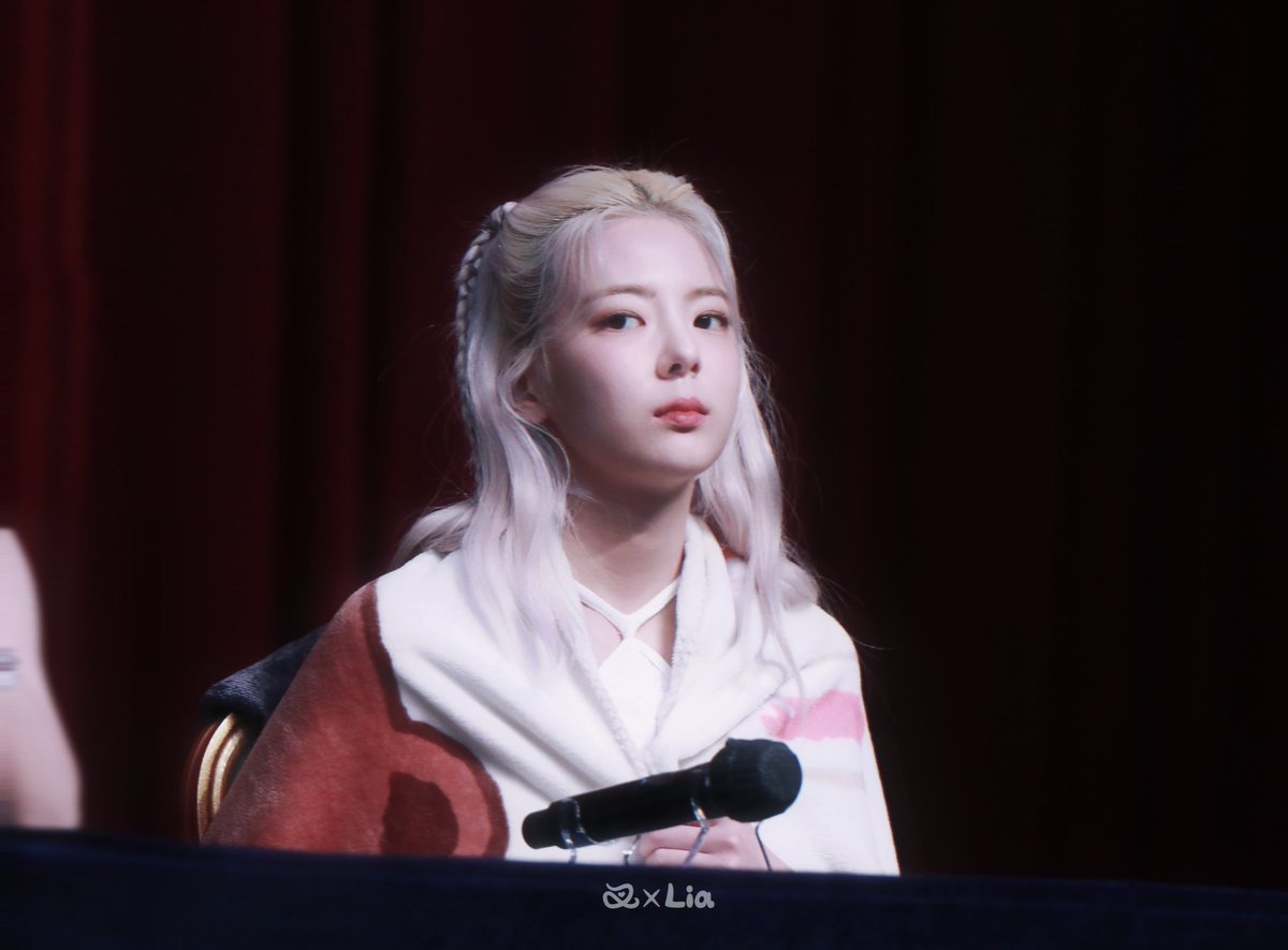 chaxLia's tweet photo. 230827   🪽
I will always miss you, my princess
#LIA #리아 #リア #ITZY #있지 https://t.co/BXAzi7h8vh
