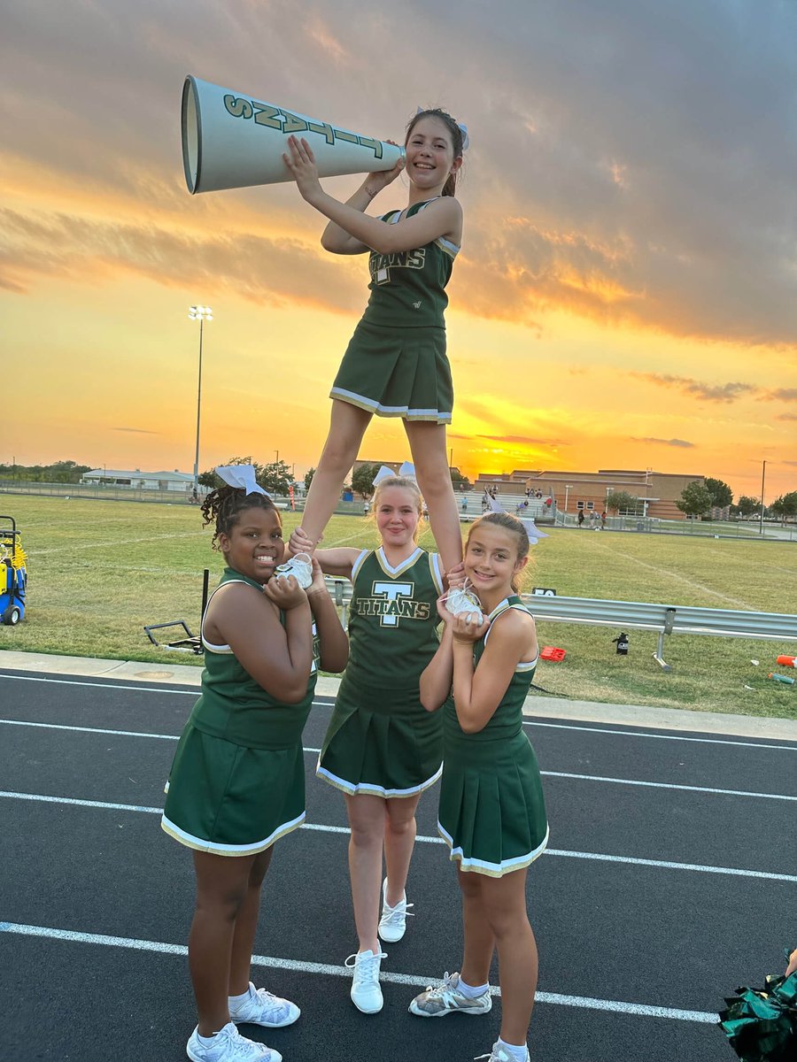 TSMS Titan Cheer tweet media