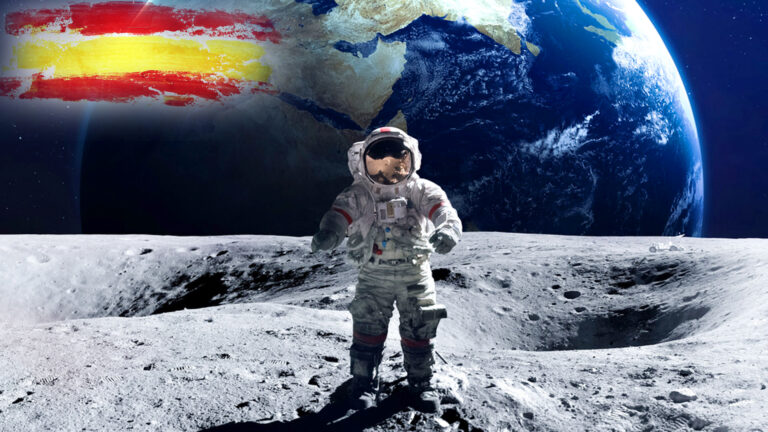 Paralelo20's tweet photo. #DiadePodcast🎧
¿Sabías que Venus tiene la misma gravedad que La Tierra?
En @SUTUSummit se presentará proyectos muy interesantes, como los #viajes suborbitales de la española #HaloSpace
Escucha a #CarlosDiazdelaLastra -Dir  @lesroches_es 
 ▶ https://t.co/2PLN8yRNVt https://t.co/nnsNnYaNVl