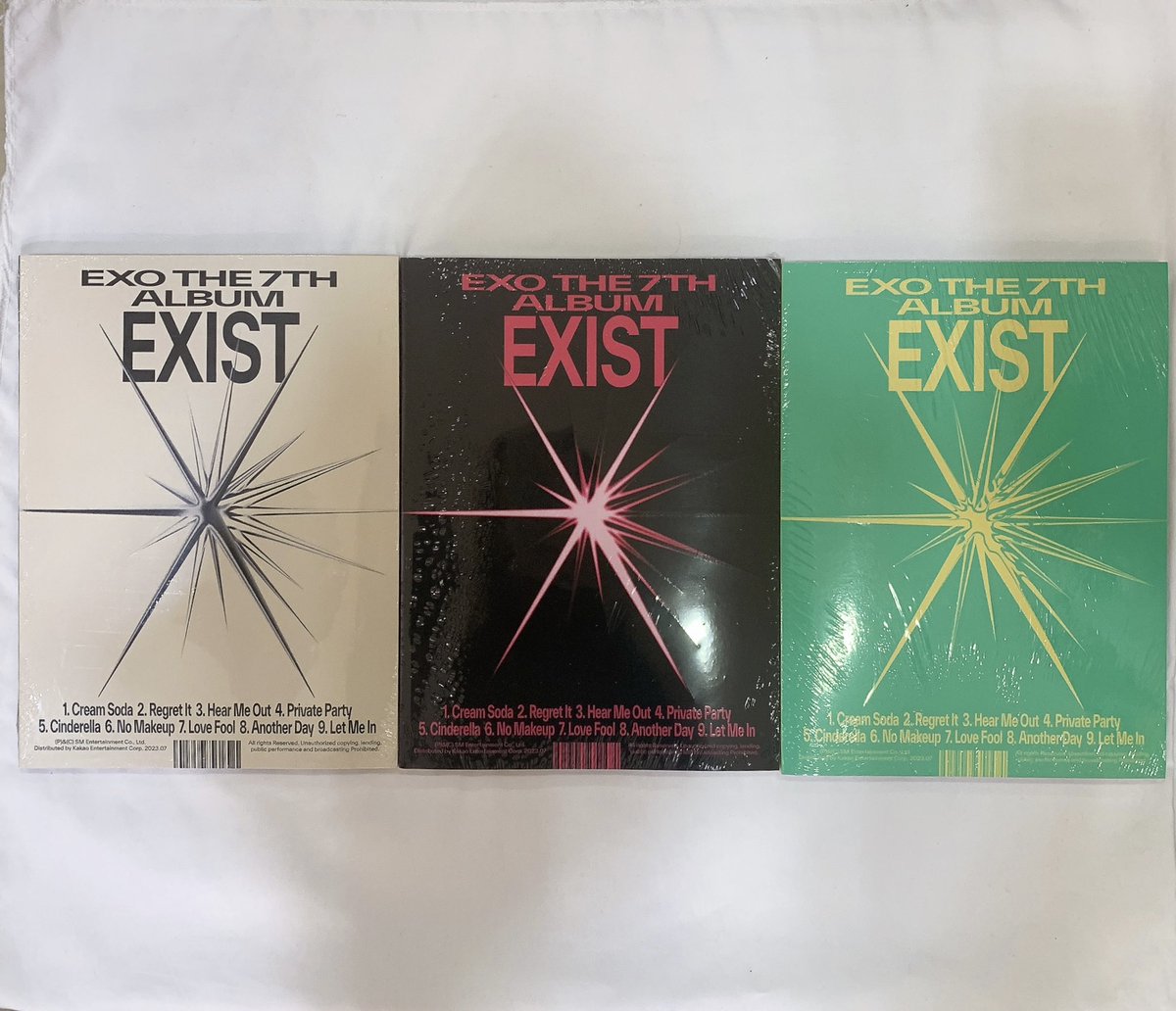 [ WTS ] EXO 7th Album_Exist Photobook version 🖤

♡ RM 65 each
✅ folded poster
♡ Buy 3 albums will give 3 different covers
♡ Sealed album
📮: RM 8 WM RM 16 EM

If interested please dm me 🤍
#pasarexo
 📌 xiumin suho baekhyun chen chanyeol d.o. kyungsoo kai sehun