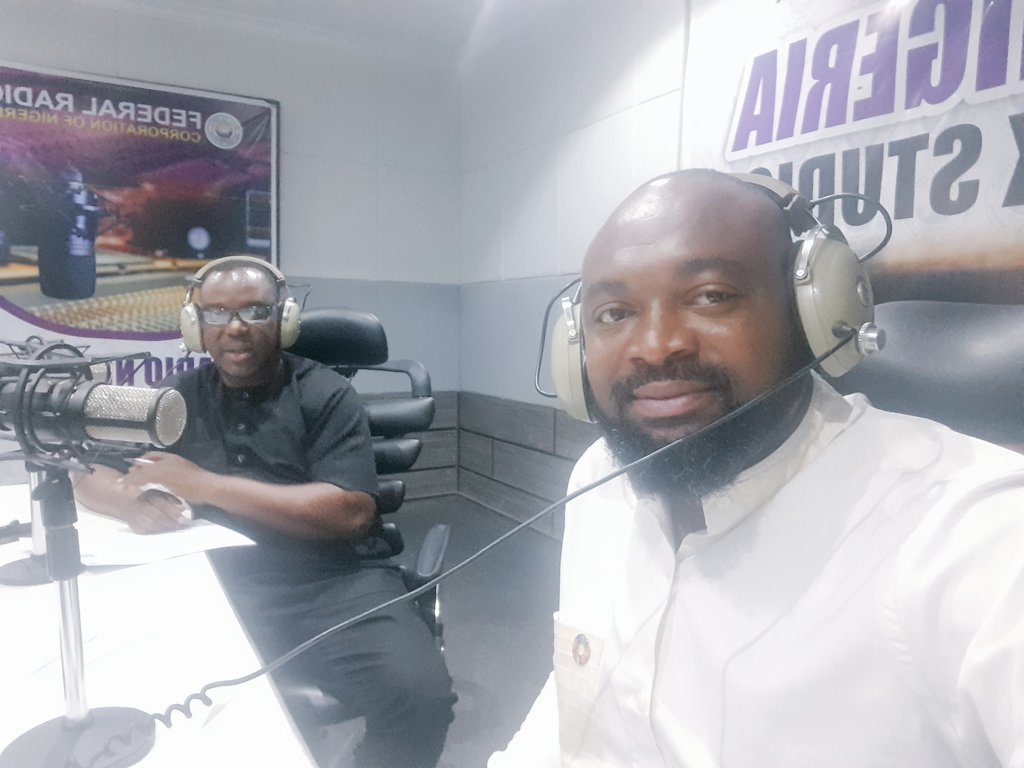 SDGRadioNG's tweet photo. #AboutYesterday
Our Bureau Chief @KevinSDGRadio discussing "The imperatives of Peaceful Co-Existence to National Development." With @radionigeriahq
#ACT4SDG #PeaceDay #GlobalGoals #LeaveNoOneBehind
#SDGRadio #SDGRadioNG #BeTheFuture https://t.co/ozg6fSkRlr