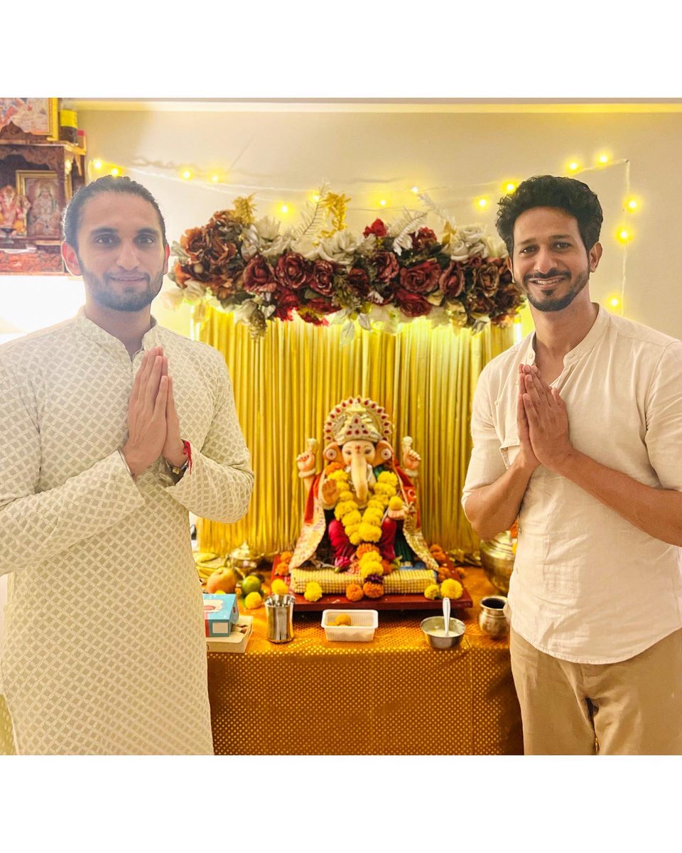 chiragsethi01's tweet photo. First visit of Ganpati Bappa at my place 💕
Truly #blessed #thankful #grateful 🌸 https://t.co/ZlPcpRSlnB