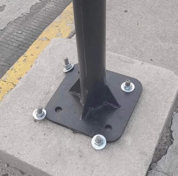 NoContextBrits's tweet photo. British workmanship. Best in the world. https://t.co/A7CVssYb03