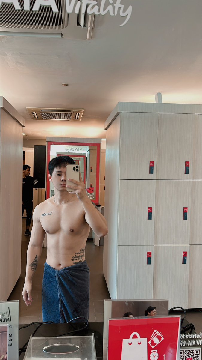 yangcreats's tweet image. i want MORE!!