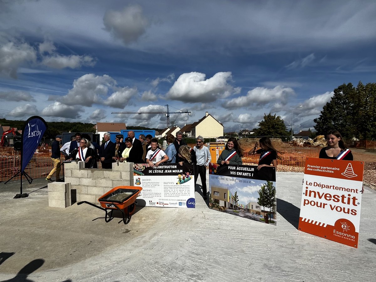 Collège Germaine Tillion - Lardy 91 tweet media