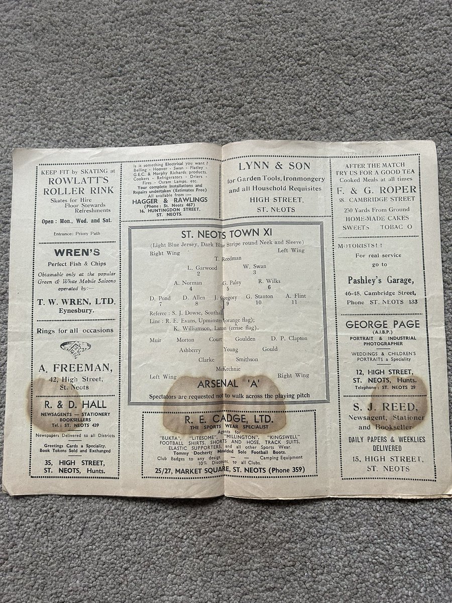 RichFeek's tweet photo. Any fans of @StNeotsTownFC or @Arsenal interested in this programme from the 1960/61 Metropolitan League Cup Final?

Looking for a donation towards the  @tommystatue fund and postage to be covered if needed. https://t.co/Nn1EGrTklo