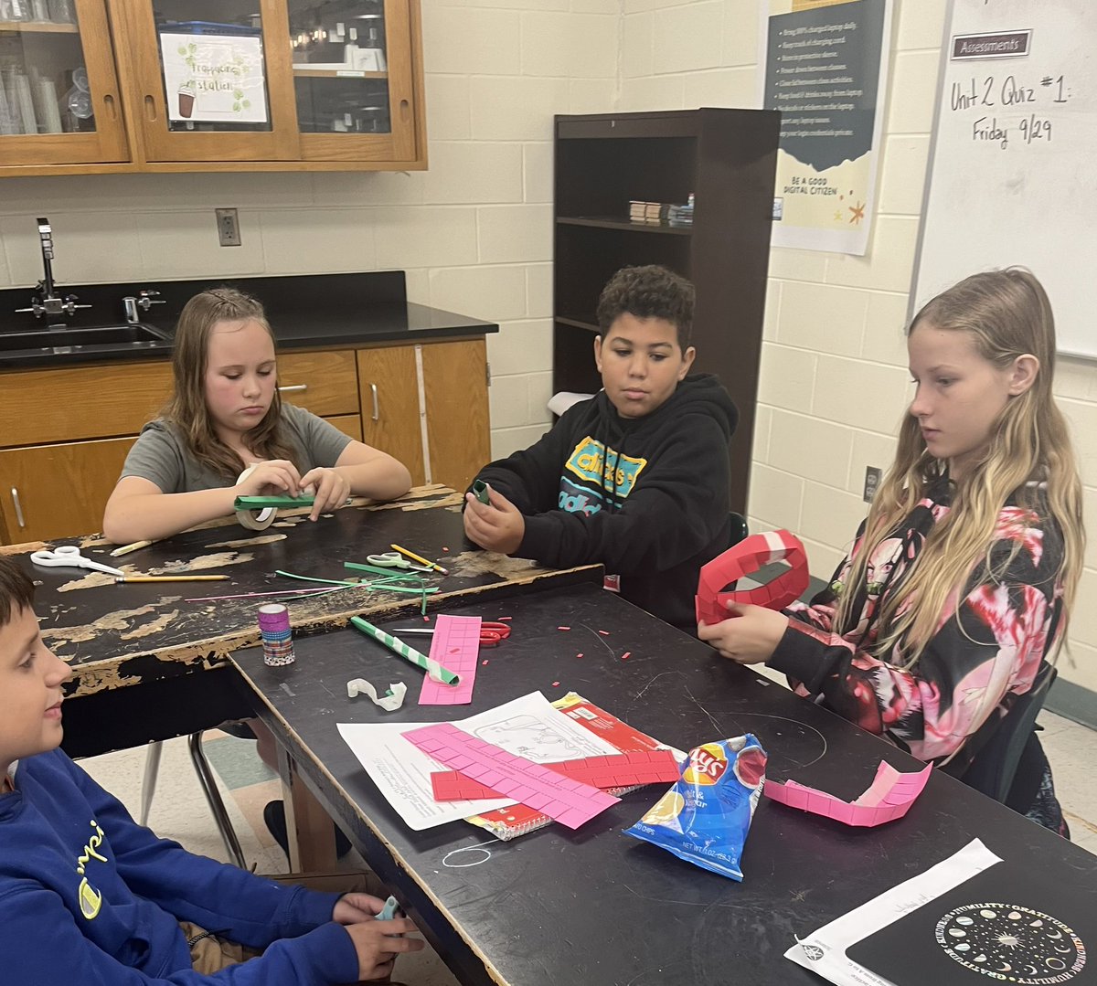 MrsPaulSCIENCE's tweet image. Newton’s Wild Ride - today we will TEST our roller coasters to see which team has built the fastest &amp;amp; safest coaster while exploring forces &amp;amp; motion! #VCSscience #VCSscientist @hmseaglesFL