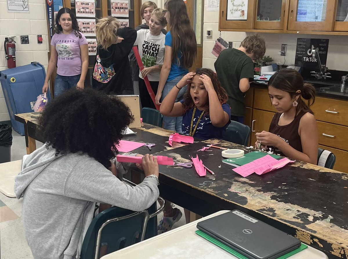 MrsPaulSCIENCE's tweet image. Newton’s Wild Ride - today we will TEST our roller coasters to see which team has built the fastest &amp;amp; safest coaster while exploring forces &amp;amp; motion! #VCSscience #VCSscientist @hmseaglesFL