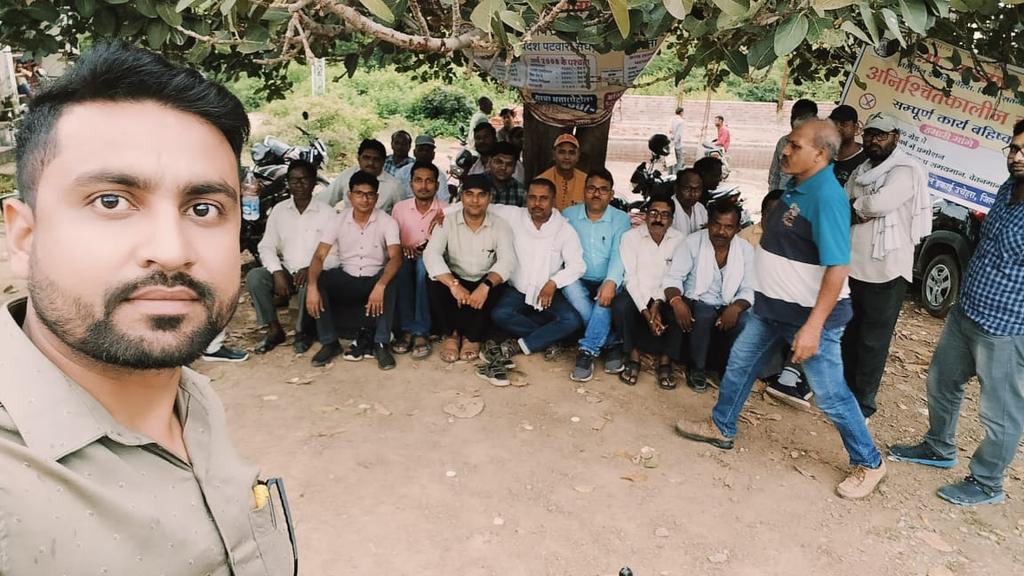 म प्र पटवारी संघ भोपाल के बैनर तले तहसील उचेहरा में दिनाँक 20/09/2023 को 24वें दिन अनिश्चितकालीन कलमबंद हड़ताल जारी..
#2800gradepay
<a href="/ChouhanShivraj/">Shivraj Singh Chouhan</a> <a href="/CMMadhyaPradesh/">Chief Minister, MP</a> <a href="/OfficeofSSC/">Office of Shivraj</a> <a href="/INCMP/">MP Congress</a> <a href="/OfficeOfKNath/">Kamal Nath</a> <a href="/mpbreakingnews/">MP Breaking News</a> <a href="/MPTakOfficial/">MP Tak</a> <a href="/ZeeMPCG/">Zee MP-Chhattisgarh</a> <a href="/BJP4MP/">BJP Madhya Pradesh</a> <a href="/BJP4MP/">BJP Madhya Pradesh</a> <a href="/PMOIndia/">PMO India</a>