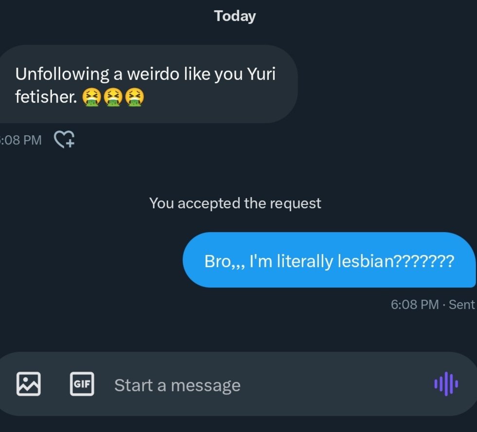 HnySoda_'s tweet photo. What is going on in my message requests why are people hating me https://t.co/O85M0vwigU