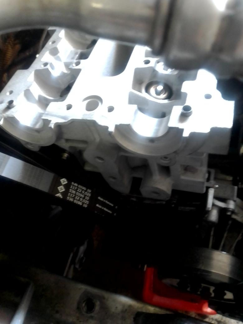 chillizee's tweet image. Ford fiesta 1.6 top overhaul done